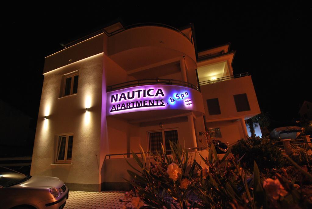 Nautica Apartments Betina  Extérieur photo