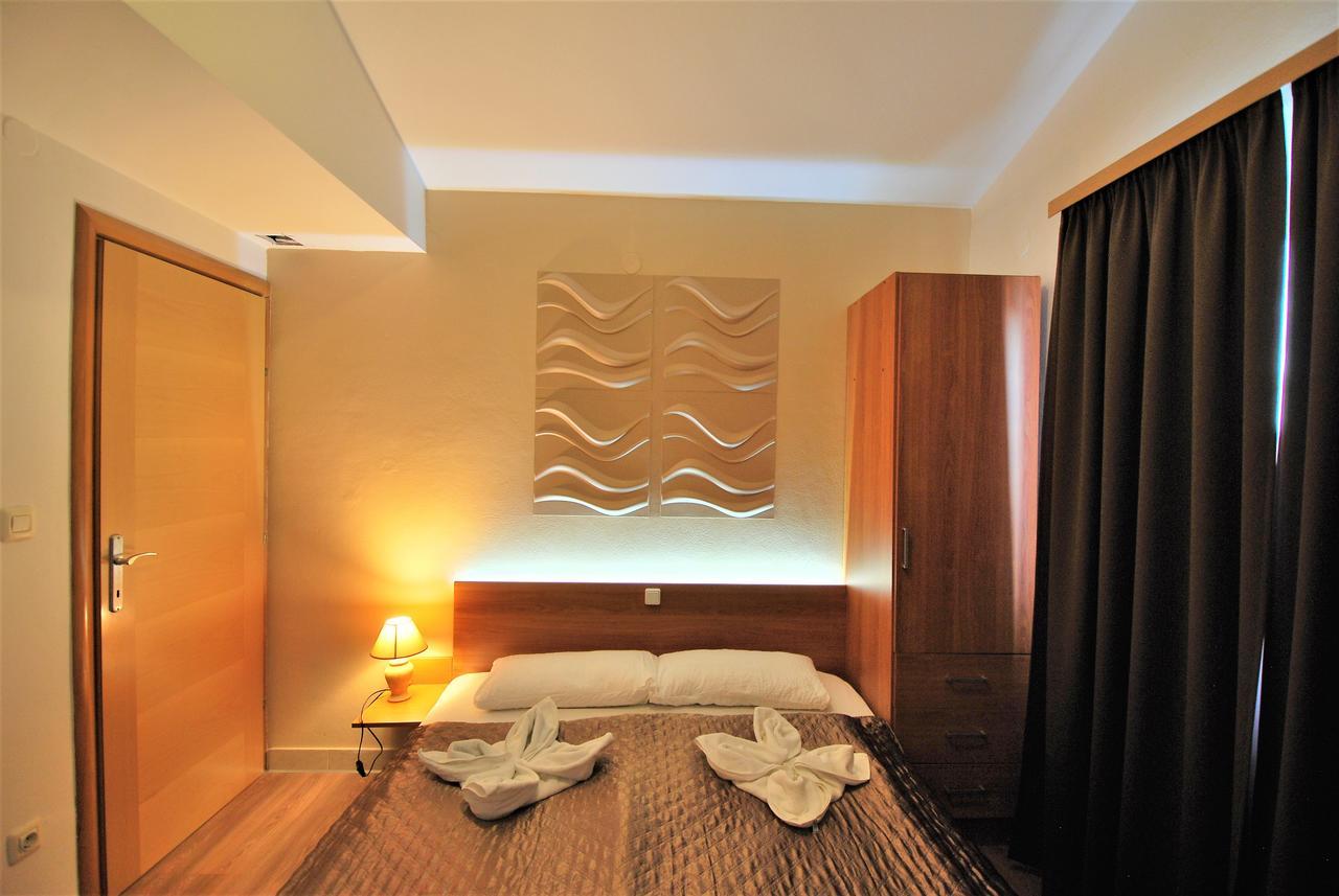 Nautica Apartments Betina  Extérieur photo